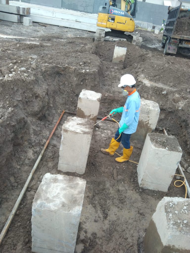 jasa anti termite oleh pt cakratek buana amerta 5