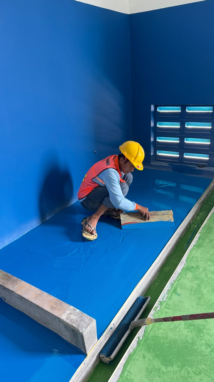 Proses pengerjaan lantai epoxy pada area penyimpanan bahan kimia