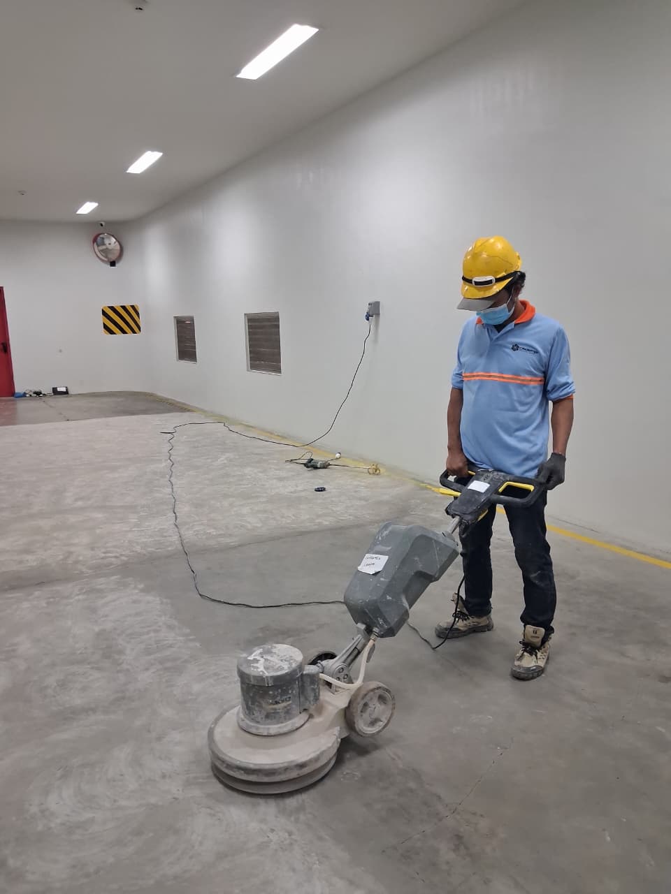 Proses perbaikan dan patching beton retak