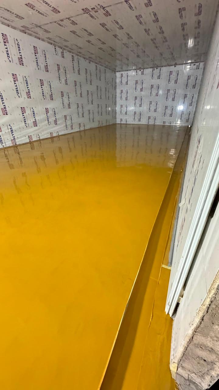 Aplikasi epoxy flooring untuk industri pengolahan hasil laut Banyuwangi