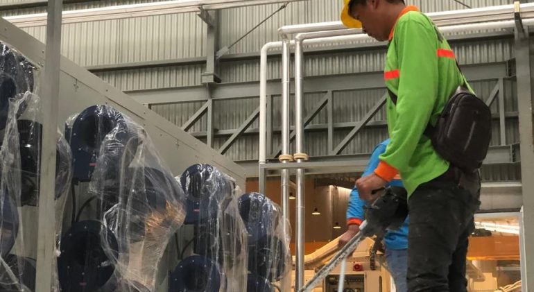 Checklist Memilih Kontraktor Epoxy Flooring untuk Pabrik | Cakratek 1 checklist memilih kontraktor epoxy flooring untuk pabrik 7