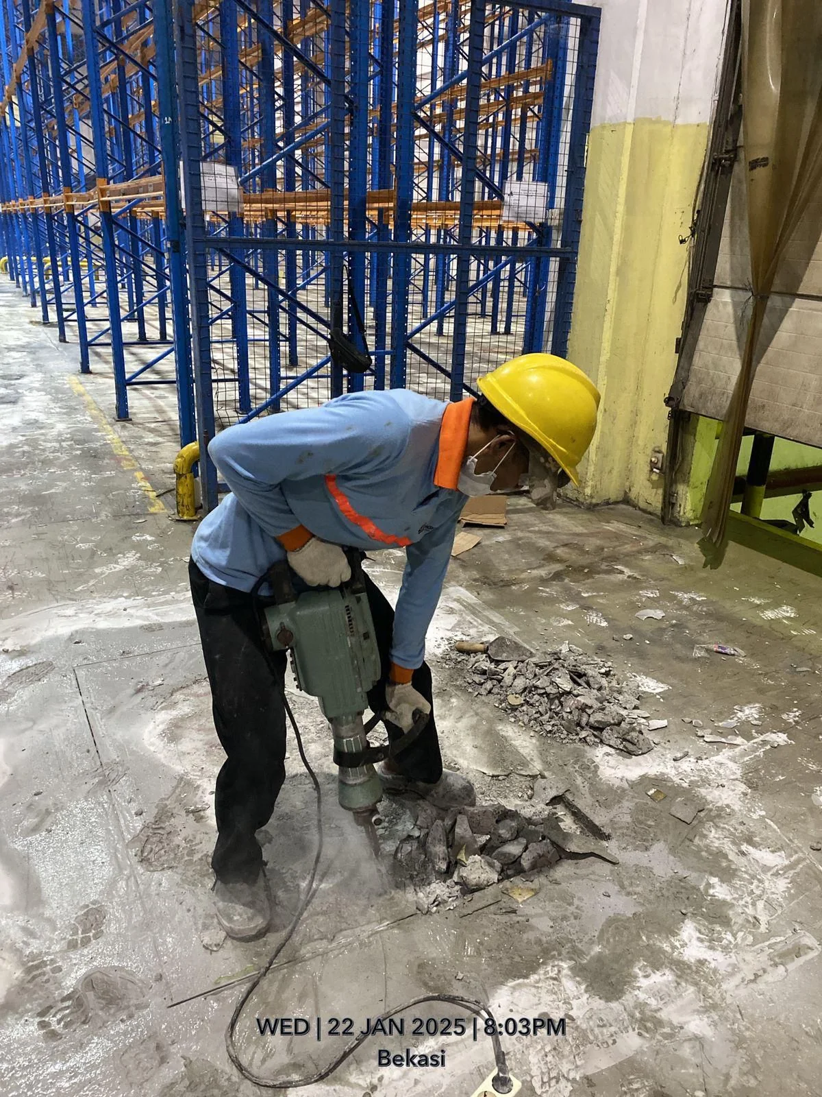 Pekerjaan concrete repair beton rusak pada fasilitas industri