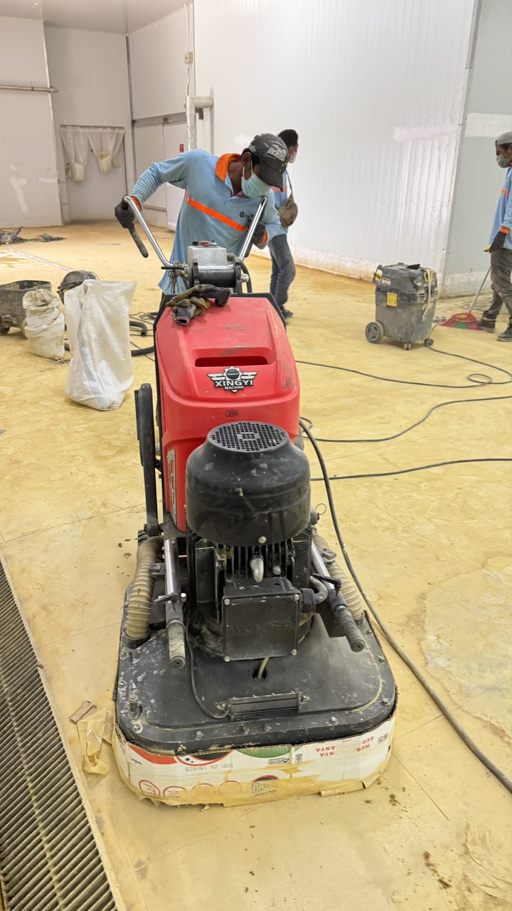 Proses floor grinding sebagai surface preparation lantai industri