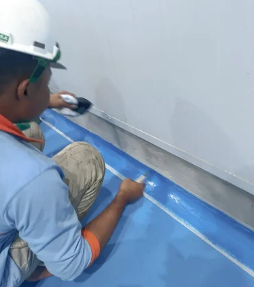 proses-coating-sudut-lantai-pabrik proses-coating-sudut-lantai-pabrik